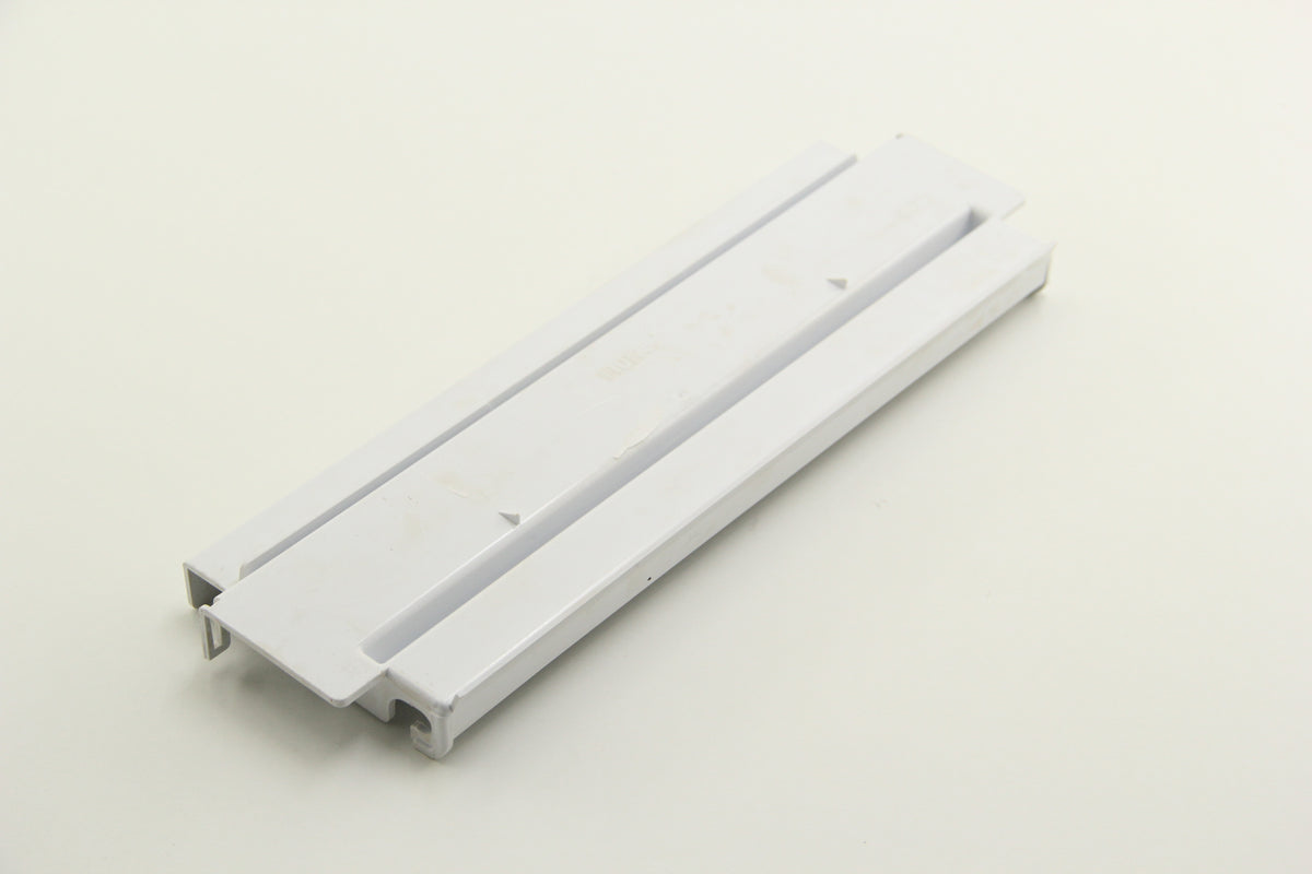 TEFCOLD Plast vid poolen – TC26 1
